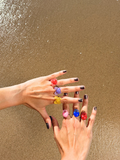 Anillo bajo las olas