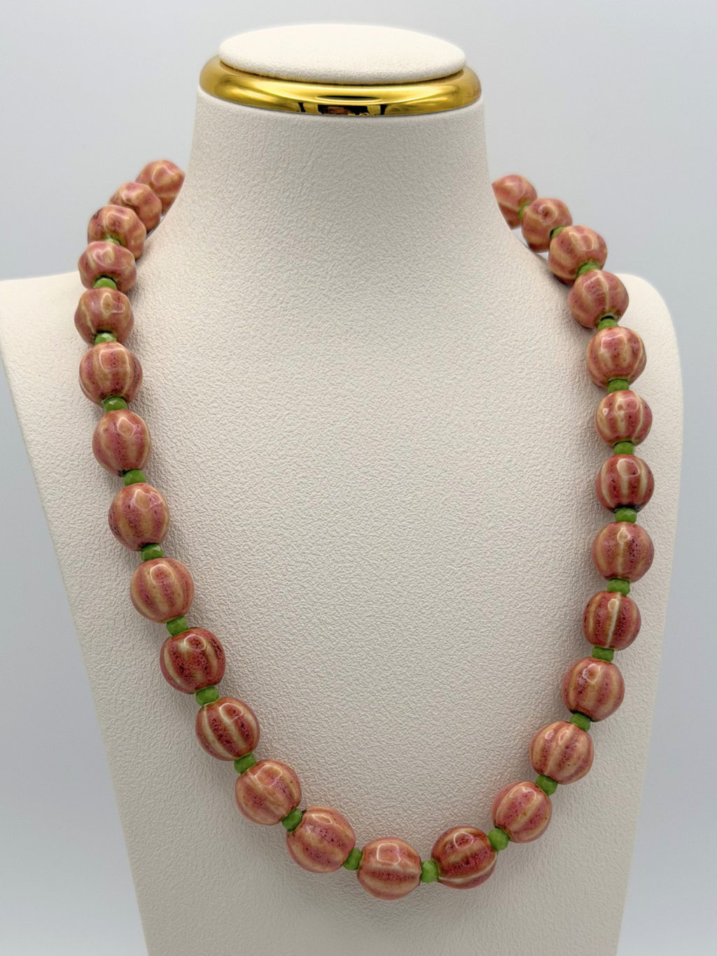 Collar sol, mar y arena
