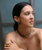 Collar y aretes artesanales con piedras naturales, joyería inspirada en cultura colombiana