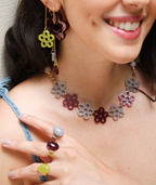 Silueta half-necklace