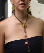 Flor en puntitas necklace