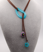 Flor en puntitas necklace